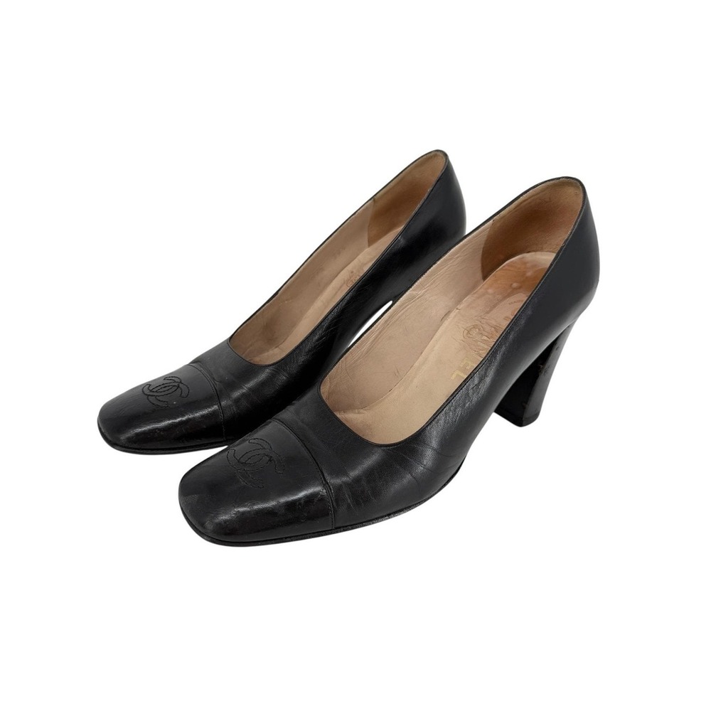 Chanel Black Leather Pump Heels